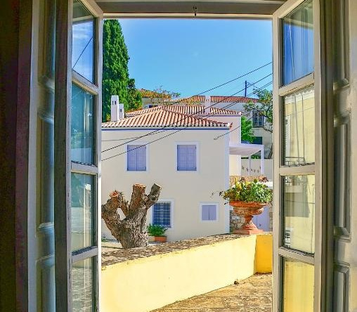 Villa Spetses, 斯派察 — 照片 1