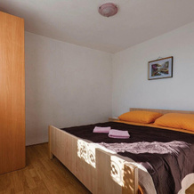 Stunning Home in Zastrazisce With 4 Bedrooms, 扎斯特拉日谢 — 照片 4