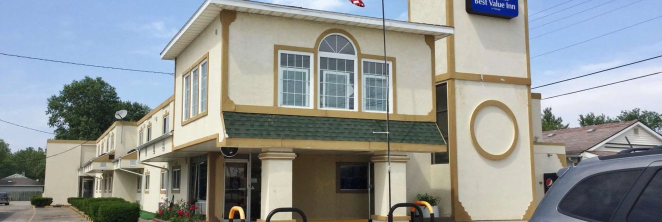 Americas Best Value Inn Macomb, 马科姆 — 照片 1