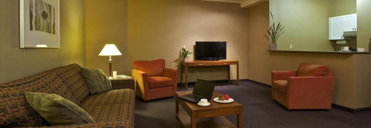 Coast Tsawwassen Inn, 德尔塔 — 照片 1