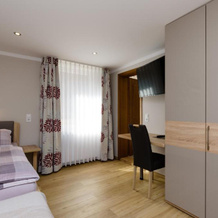 Hotel Deutsches Haus, 埃尔岑 — 照片 5