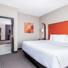 La Quinta Inn & Suites by Wyndham Augusta/Fort Eisenhower, 格罗夫敦 — 照片 4