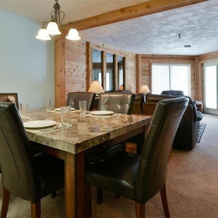 Seven Springs Stoneridge 3 Bedroom Pet Friendly Condo, Ski-In/Out by RedAwning, 七泉 — 照片 2