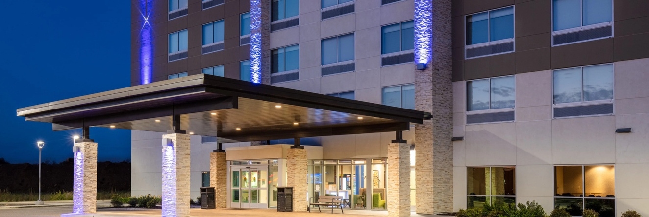 Holiday Inn Express & Suites Beloit by IHG, 伯洛伊特 — 照片 1