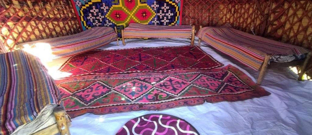 Son-Kul Northen yurt camp, 科奇科尔 — 照片 1
