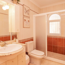 Villa With Very Spacious Terrace, Beautiful View of the Mountains & Private Pool, 贝尼塔切尔 — 照片 4