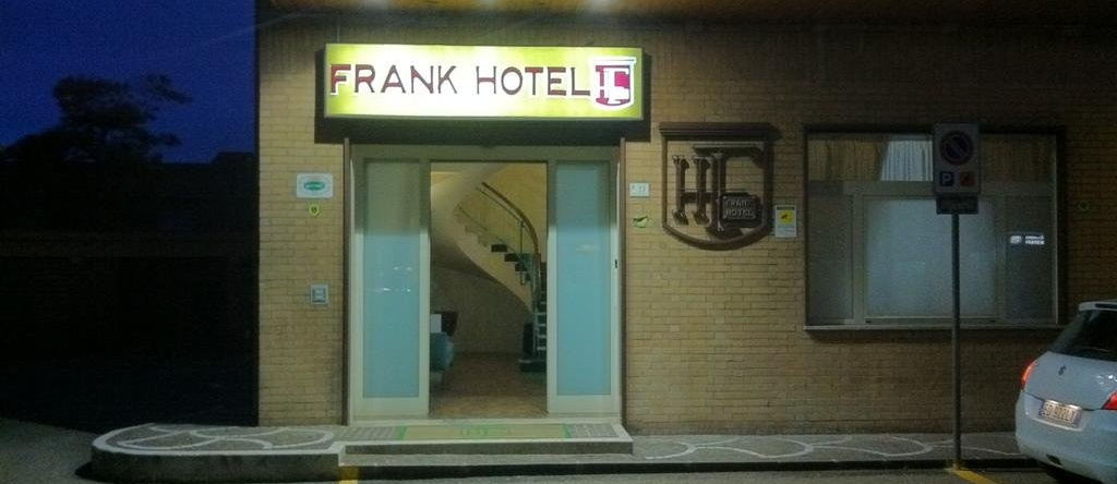 Frank Hotel, Atripalda — photo 1