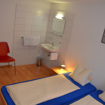 Hirschen Schwyz GmbH - Hostel, 施维茨 — 照片 5