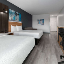 La Quinta Inn & Suites by Wyndham Ft. Worth - Burleson, 贝尔莱松 — 照片 4