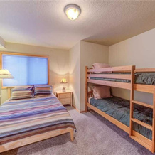 Jackpine Lane #6 by Village Properties at Sunriver, Sunriver — photo 5