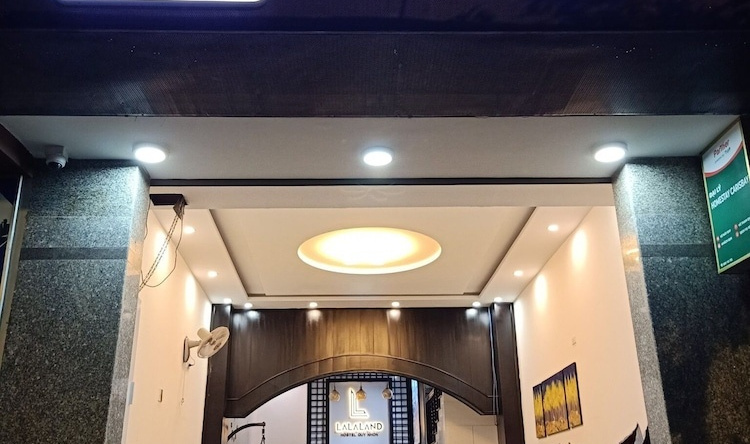 Lalaland Hostel, Куинён — фото 1