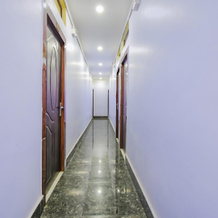OYO BMP035 Hotel Suncity, 拉古纳特甘杰 — 照片 3