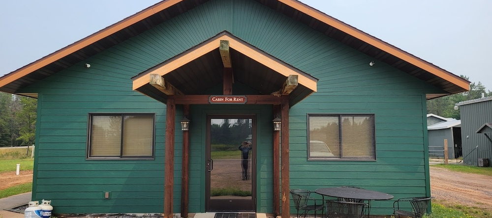 Dog-Friendly The Lodge Home in Quiet Location by RedAwning, 凯布尔 — 照片 1