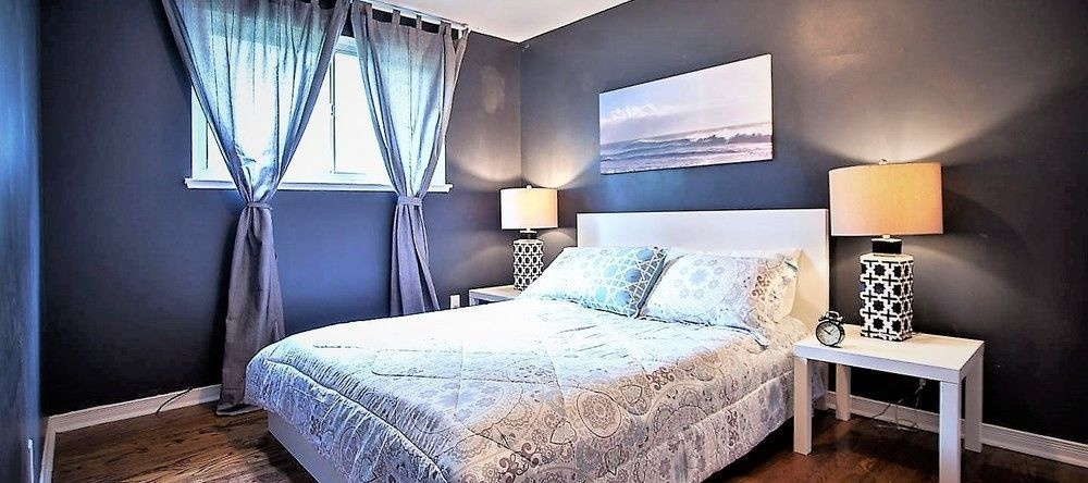 Lavish Suites - 4 Bedroom Guesthouse, 多伦多 — 照片 1