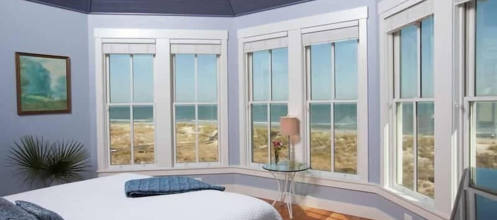 Gone To Carolina 5 Bedroom Holiday Home By Bald Head Island, Bald Head Island — photo 1