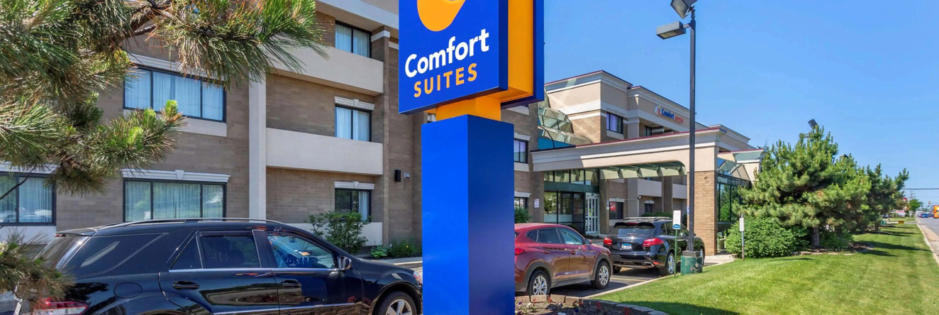 Comfort Suites Oakbrook Terrace near Oakbrook Center, Oakbrook Terrace — photo 1