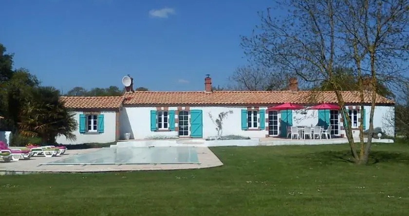 HomeRez - House La Longere de la Rive, 萨尔滕 — 照片 1