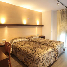 Hotel 9 Sant Antoni, 里韦斯德弗雷塞尔 — 照片 2