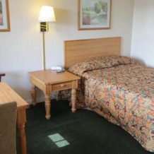 Pine Crest Motor Lodge, Canton — photo 4