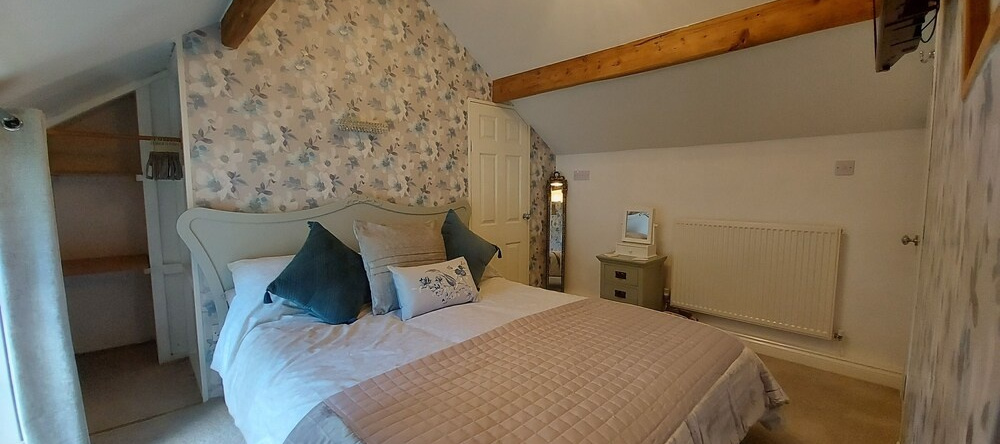 Saughall Mill Farm Cottage, Mollington — photo 1
