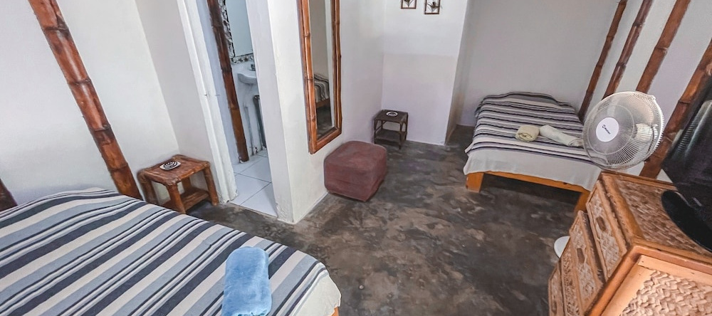 Naif Rustic & Ecologic Lodge, Манкора — фото 1