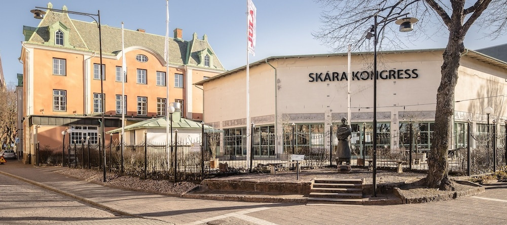 Skara Stadshotell, Скара — фото 1