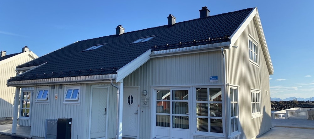 Rorbuene Svolvær Havn, 斯沃尔韦尔 — 照片 1