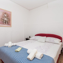 Beautiful Home in Jablanac With Wifi and 5 Bedrooms, 亚布拉纳茨 — 照片 2
