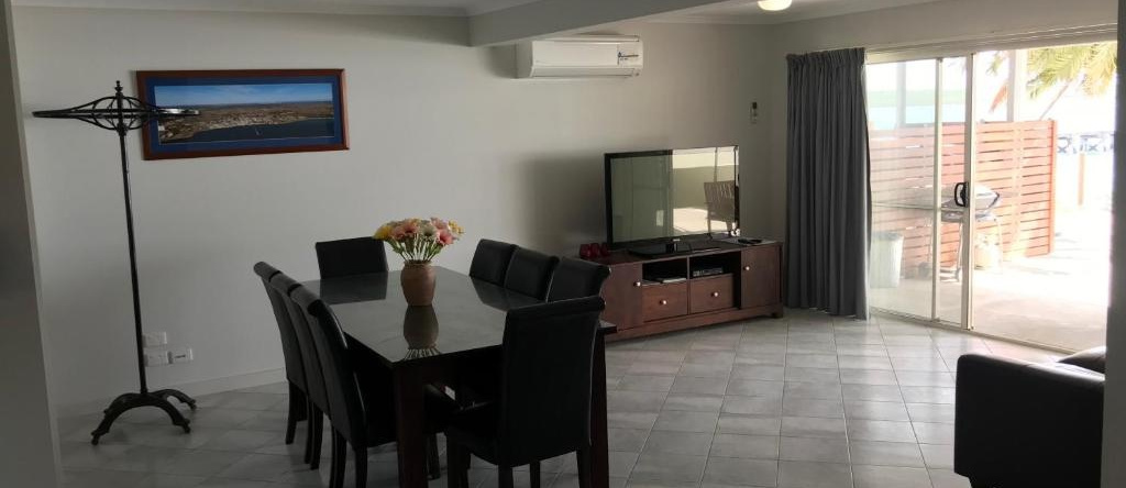 Beachside & Jetty View Apartment 6 - Captain's Apartment, Стрики Бэй — фото 1
