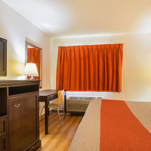Baymont Inn & Suites Waterloo, Waterloo — photo 4