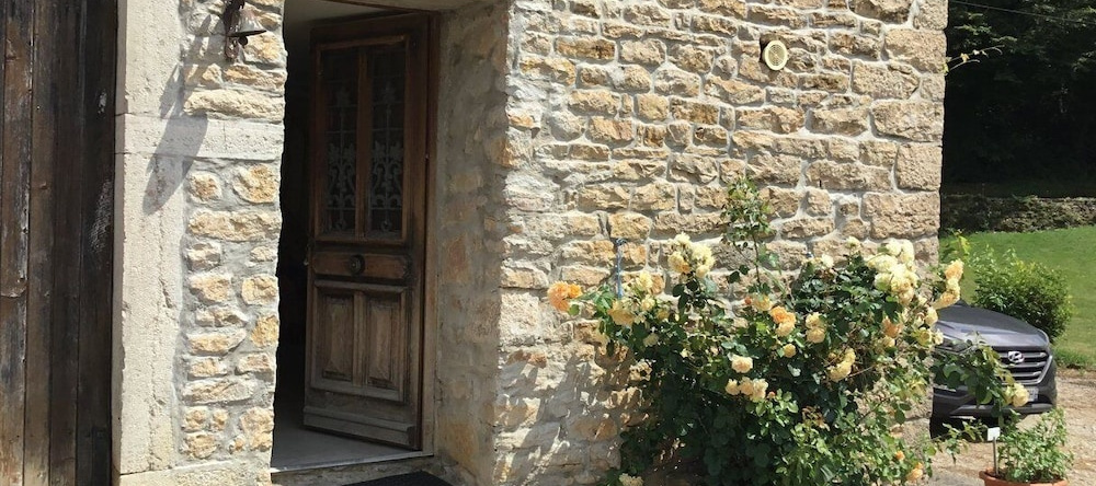 Chambres d'Hôtes La ferme de montard, Montmorot — photo 1
