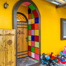 colorful wooden horse homestay, Luodong — photo 4