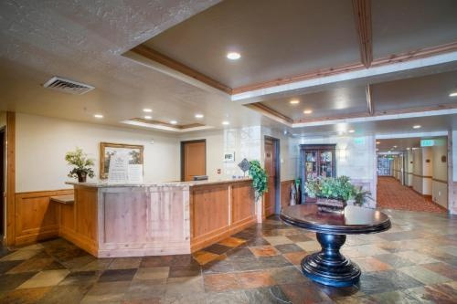 Hotel And Resort Rooms By Midway Lodging, Мидуэй — фото 1