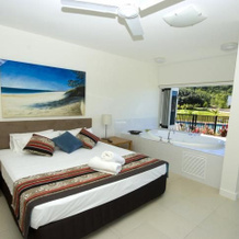 Beachside Magnetic Harbour, Magnetic Island — photo 2