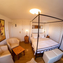 Hotel Restaurant Zum Burggraf, 诺伊莱宁根 — 照片 2