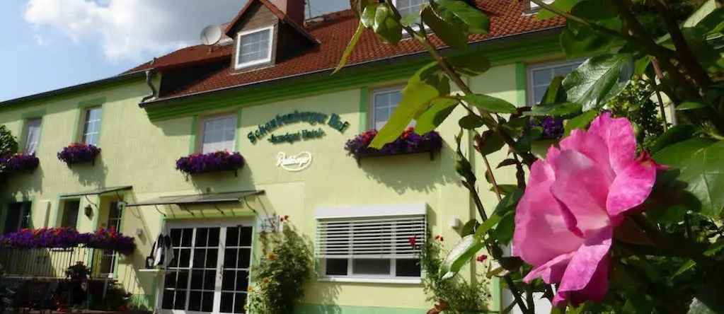Land-gut-Hotel Schenkenberger Hof, 德利奇 — 照片 1