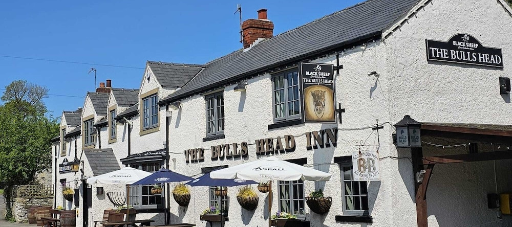 The Bull at Foolow, Hope Valley — photo 1