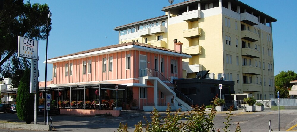 Hotel Oasi, Conselve — photo 1