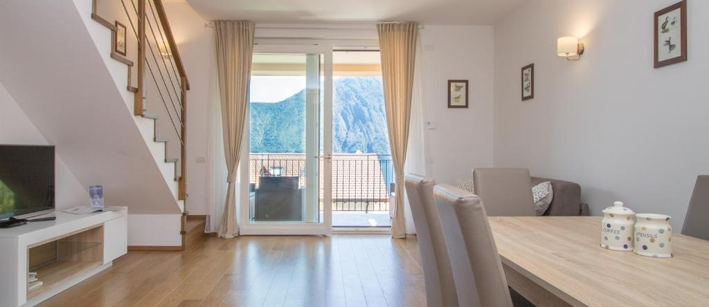 Apartment Belvedere 5 - Tremezzina, 梅泽格拉 — 照片 1