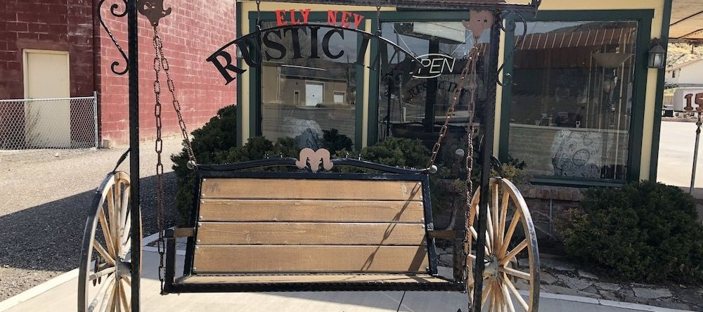 Rustic Inn Motel, 伊利 — 照片 1