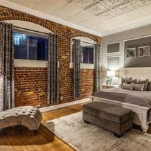 FireHouse Alley Elegant Loft-Style Retreat, 柯林斯堡 — 照片 3