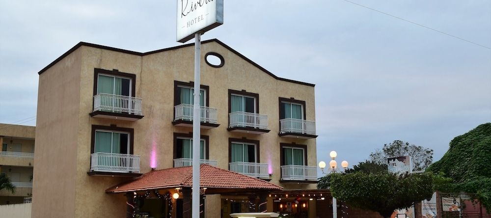 Hotel Meson De La Rivera, 图斯特佩克 — 照片 1