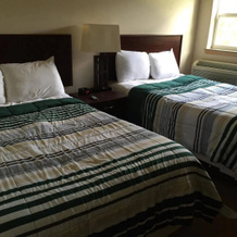 Price Pointe Inn, Уокешо — фото 5
