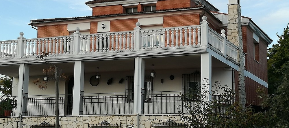 Magnificent Holiday Home in Cabra With Swimming Pool & Chillout Area, Lucena — photo 1