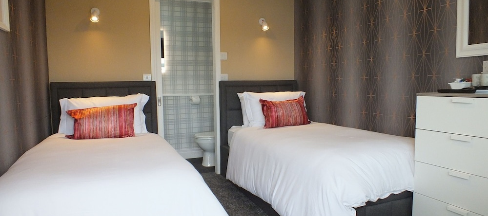 The Crown Hotel, Lochmaben — photo 1