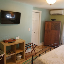 The Blackberry Inn Bed & Breakfast, Watkins Glen — photo 2
