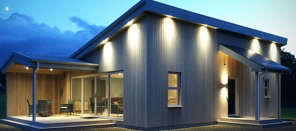 Executive Lakeside Lodge at Mullans Bay, 恩尼斯基林 — 照片 1