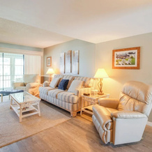Pool Access & Lanai: Riverfront Welaka Condo!, 韦拉卡 — 照片 3