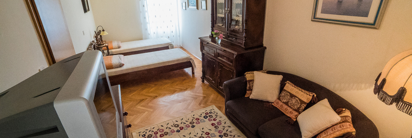 Apartment Ela - first row to the Sea: A2 mali Sutivan, Island Brac, 苏蒂万 — 照片 1