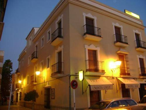 Hostal Santa Cruz, 洛斯帕拉西奥斯-比利亚弗兰卡 — 照片 1